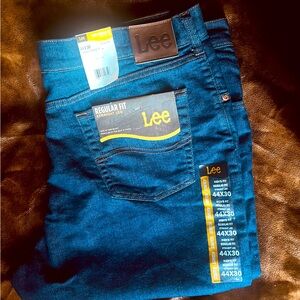 “Men’s Ultimate Comfort Straight-Leg Stretch Jeans – Perfect Fit 44x30!”🔥🔥